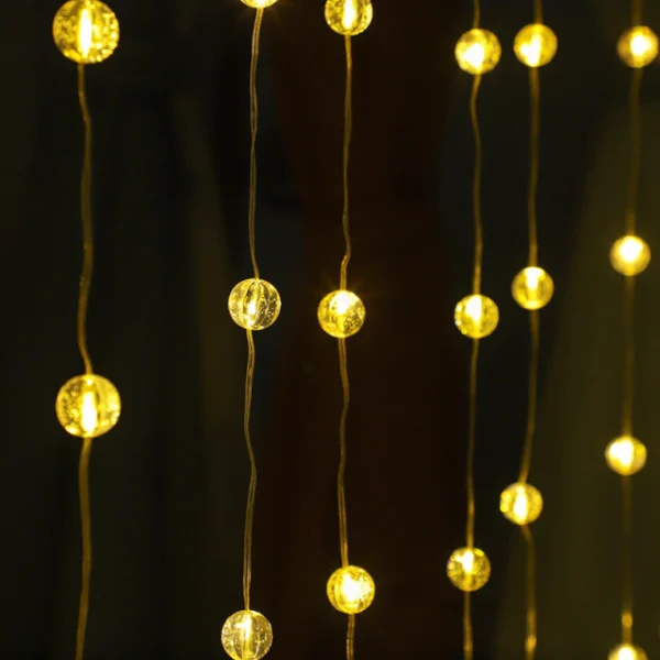 LUCES DE CORTINA LED CON BOLITAS